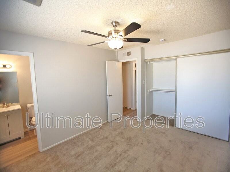 4706 W Aire Libre Ave - Photo 7 of 11