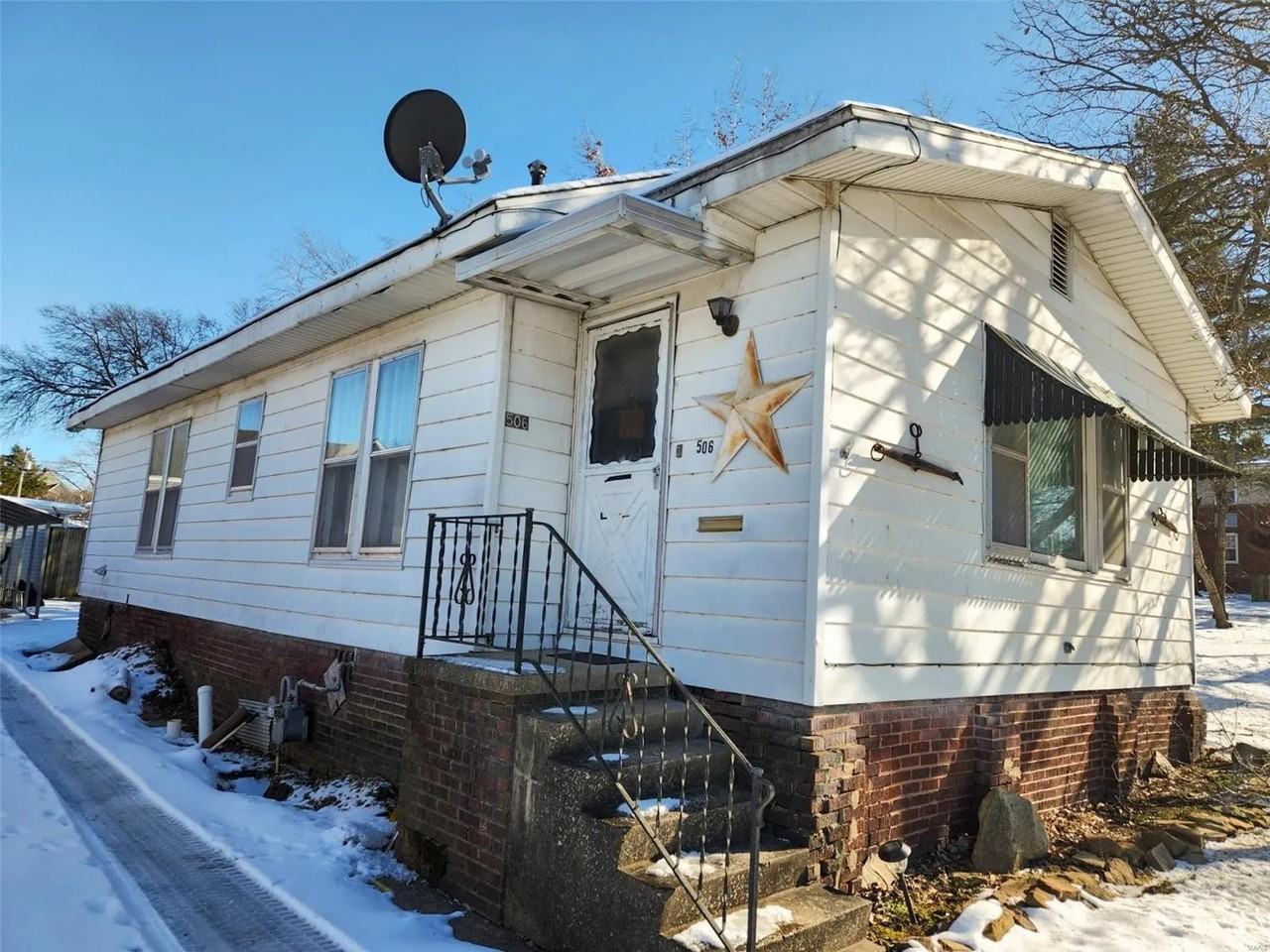 506 N Granger St - Photo 2 of 21