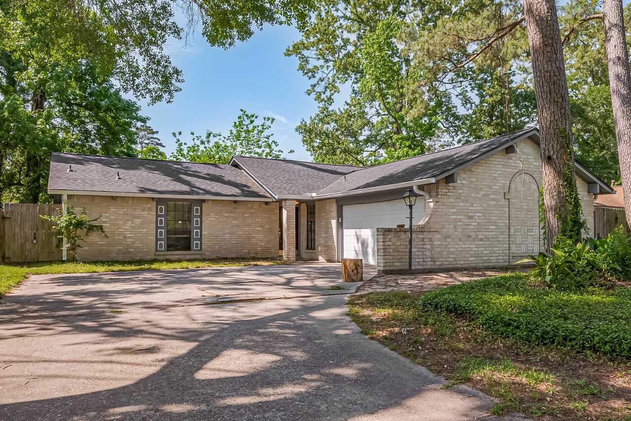 2762 Foliage Green Dr - Photo 2 of 35