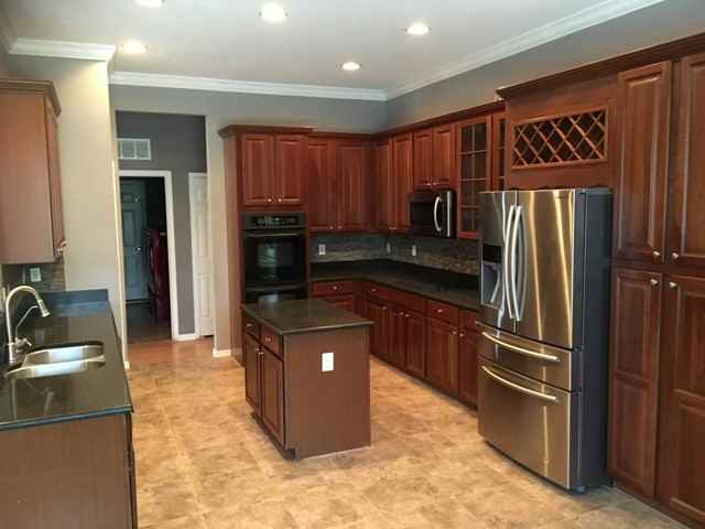 23307 Abercorn Ln - Photo 2 of 22