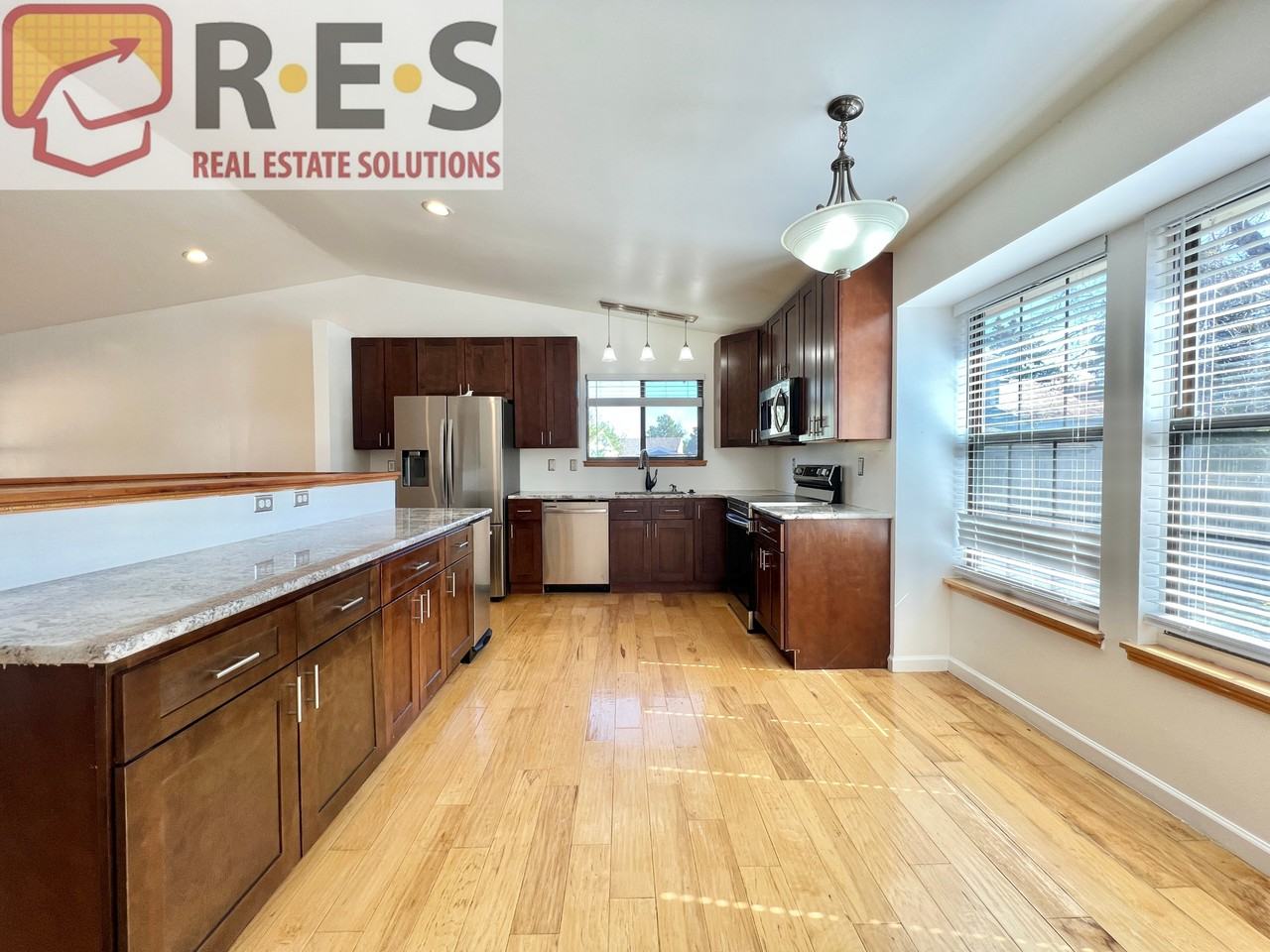 5339 S Uravan Ct - Photo 3 of 20