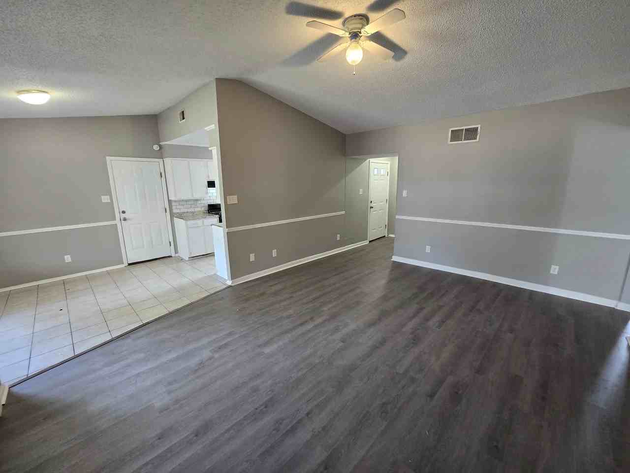 1808 Joyce Ct - Photo 2 of 12