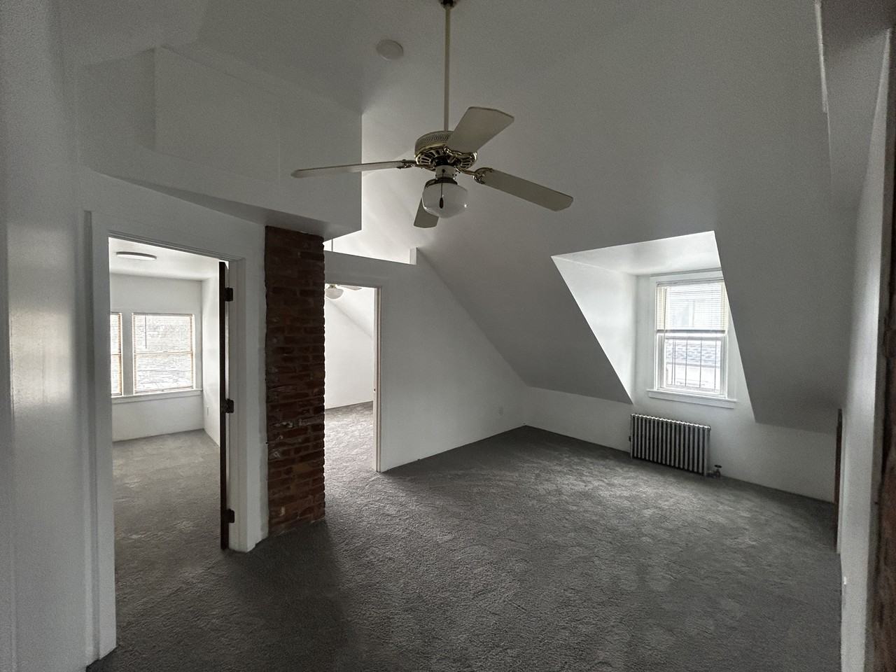 389 Bullocks Point Ave - Photo 4 of 8