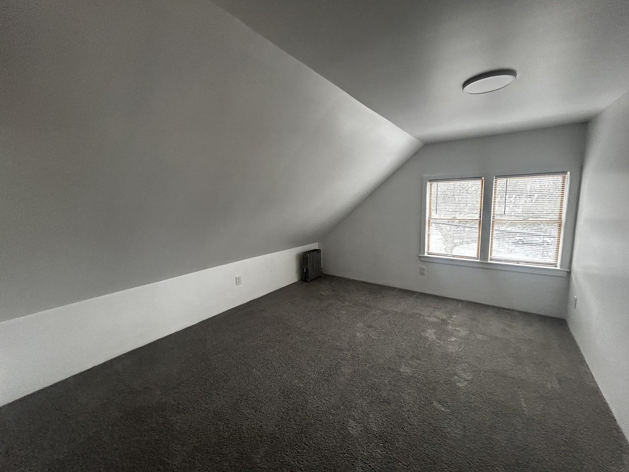 389 Bullocks Point Ave - Photo 5 of 8