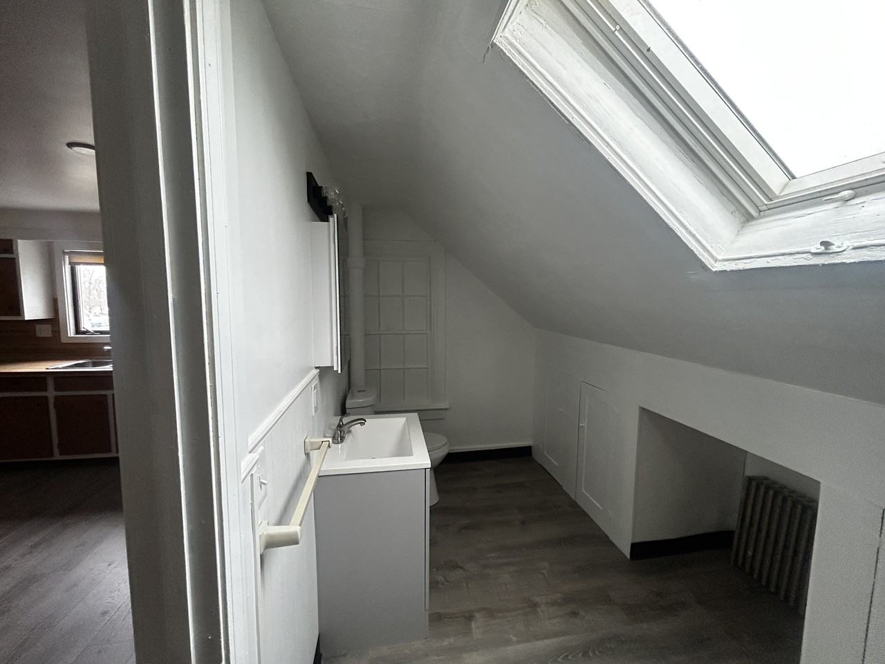 389 Bullocks Point Ave - Photo 7 of 8