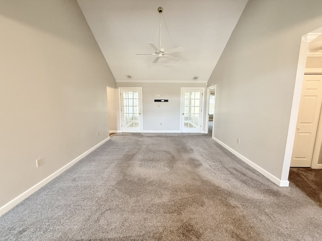 4730 Southern Trl - Photo 2 of 32