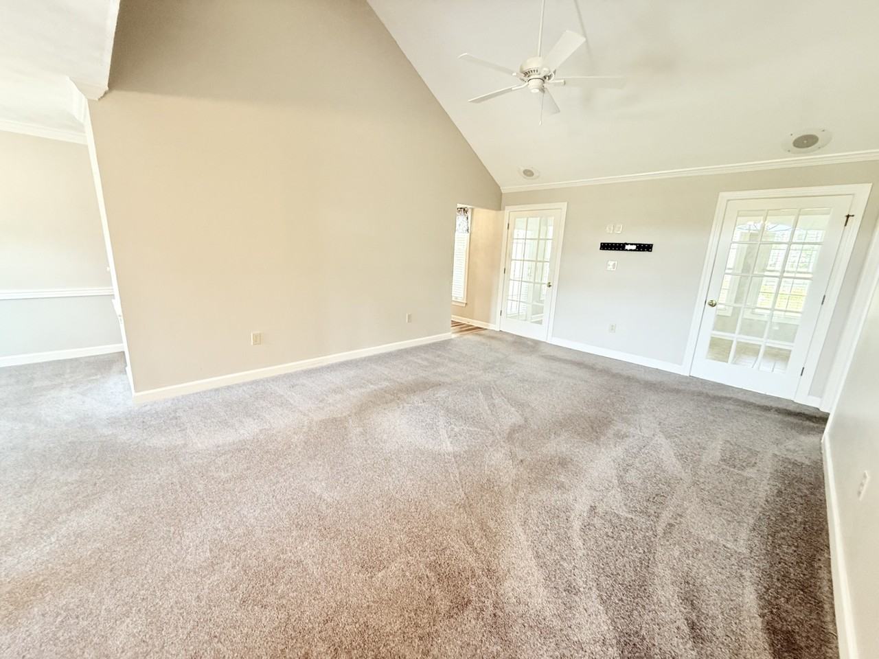 4730 Southern Trl - Photo 3 of 32