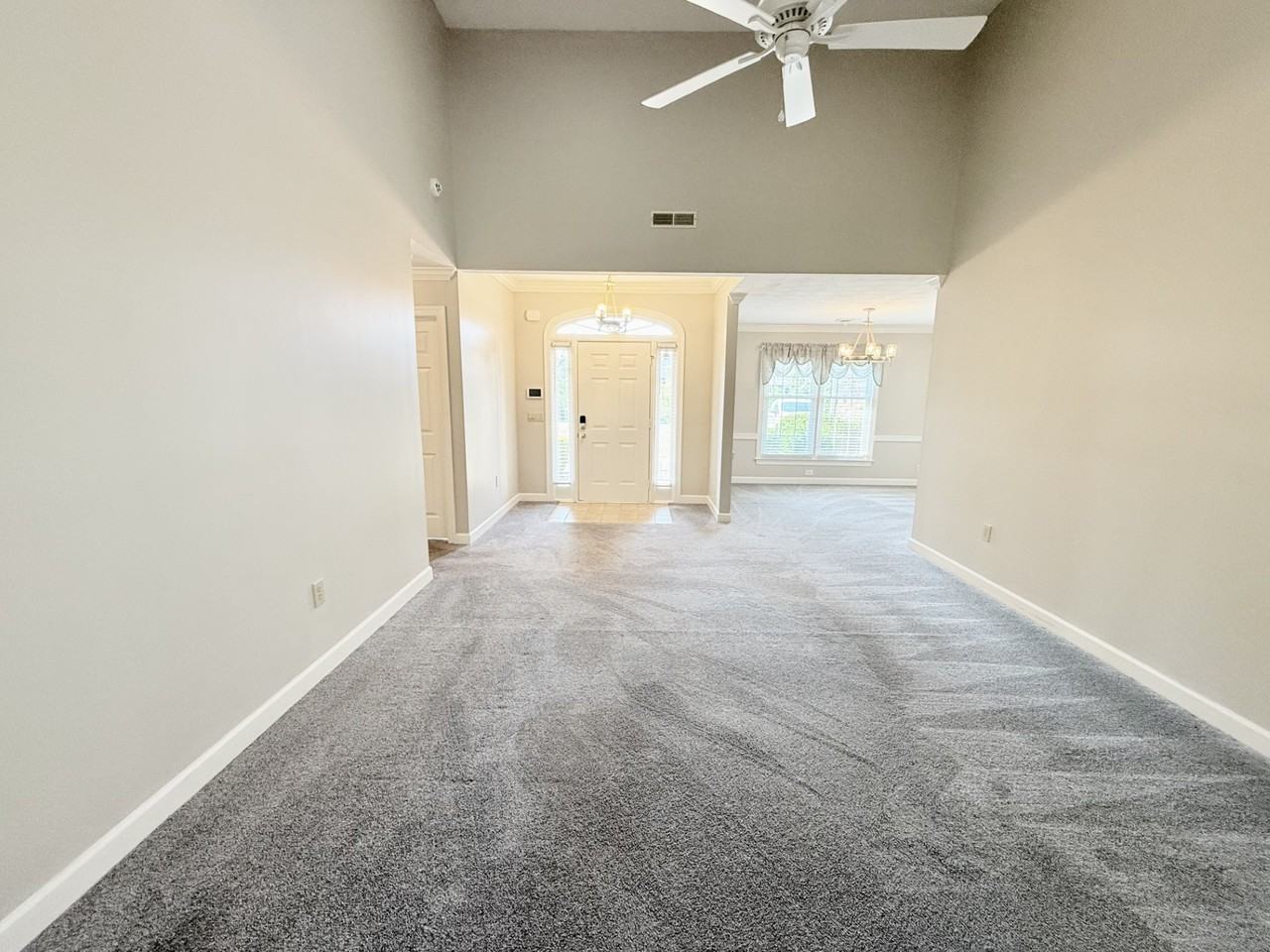 4730 Southern Trl - Photo 4 of 32