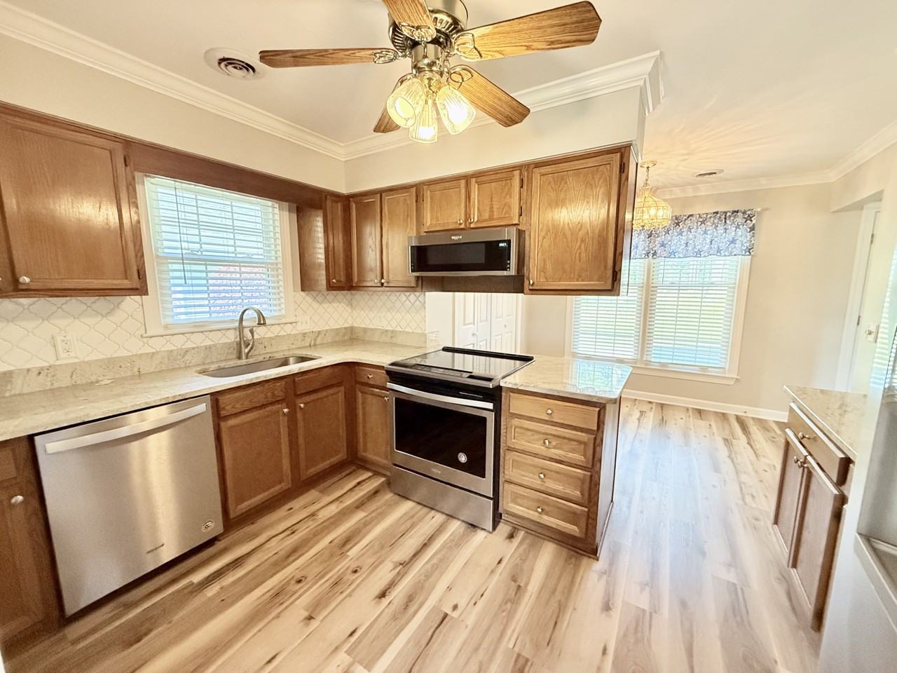 4730 Southern Trl - Photo 7 of 32