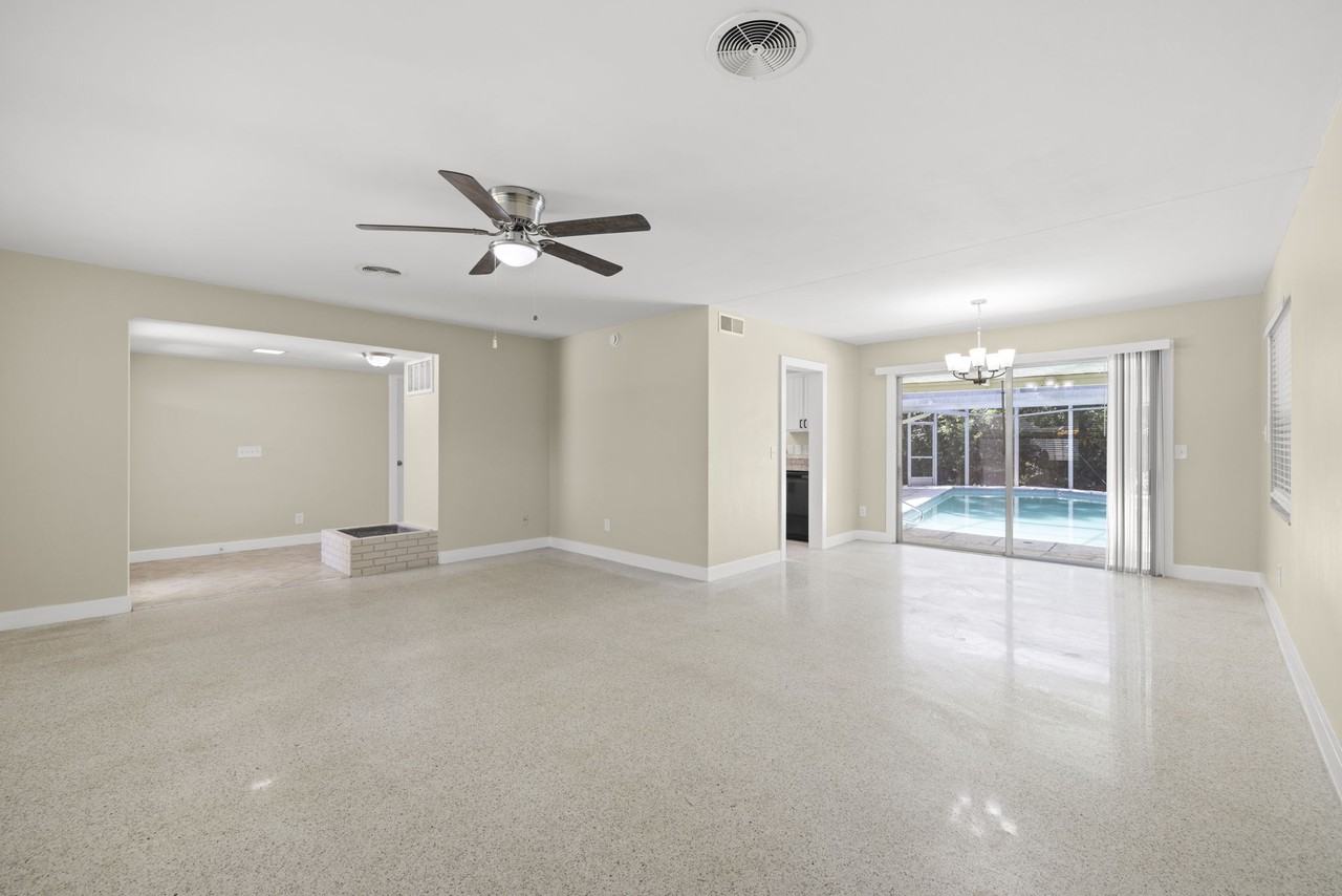 1530 Price Cir - Photo 6 of 31