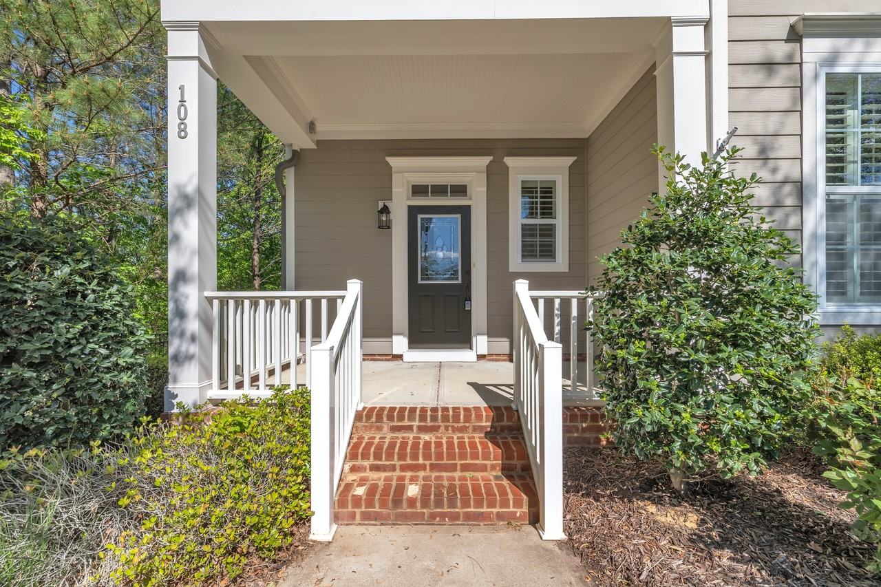 108 Broyles Ct - Photo 2 of 50