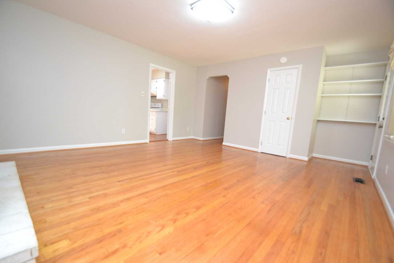 806 Kingswood Dr - Photo 3 of 47