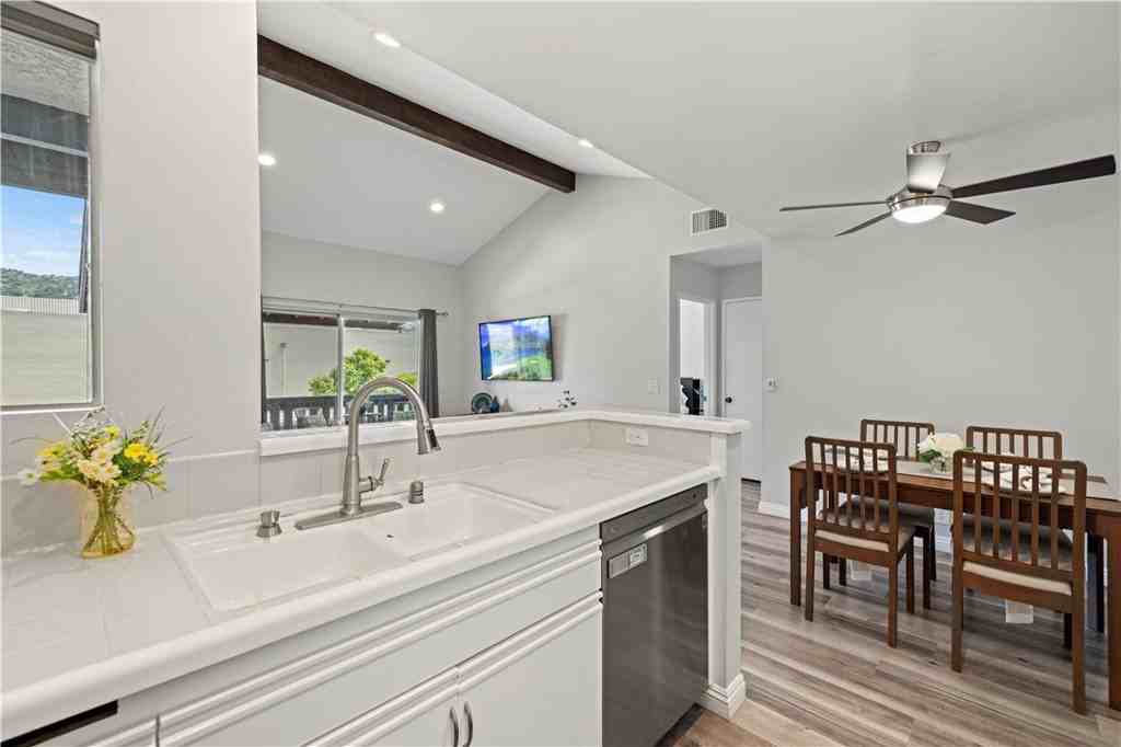 27664 Haskell Canyon Rd - Photo 3 of 18