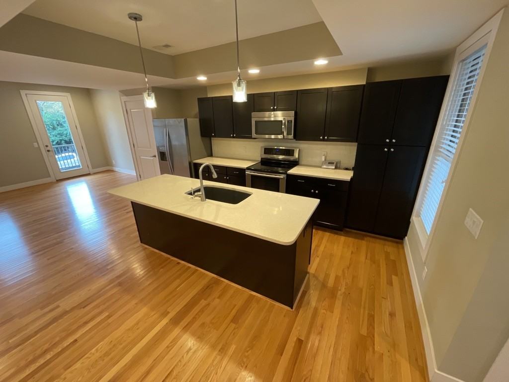 426 Northern Ave - Photo 3 of 12