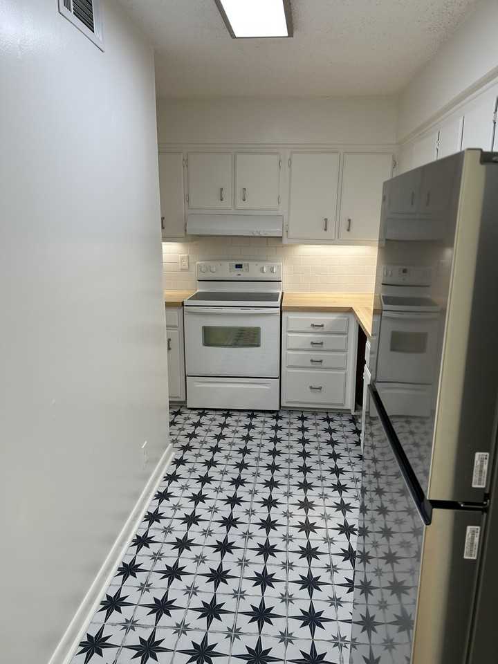 515 Basswood Ave #B27 - Photo 4 of 15