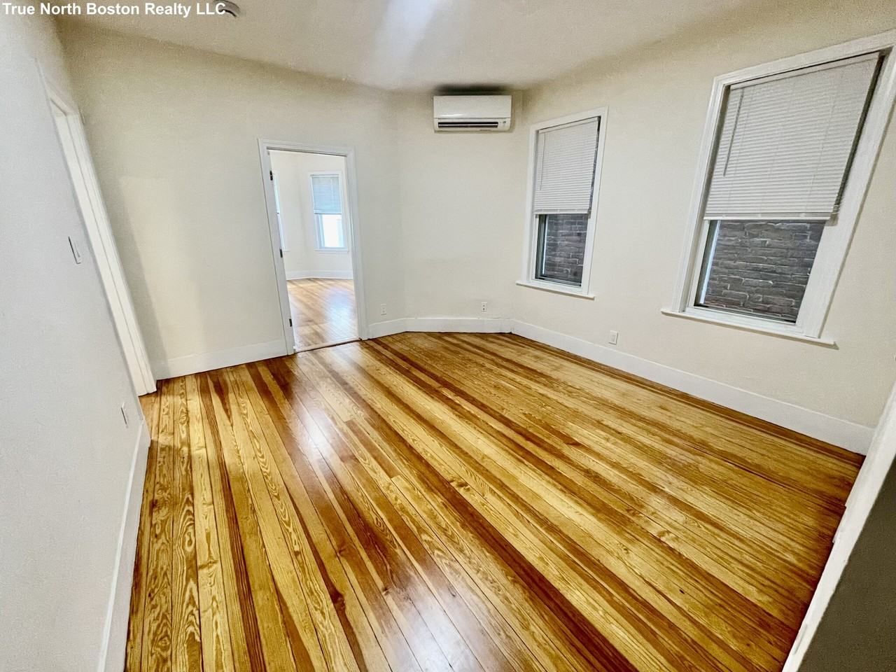 207 Princeton St #1 - Photo 5 of 17