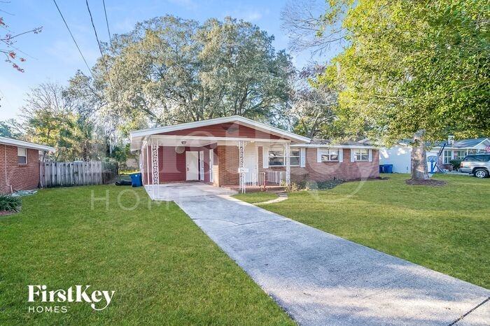 5528 Riverton Rd - Photo 2 of 16