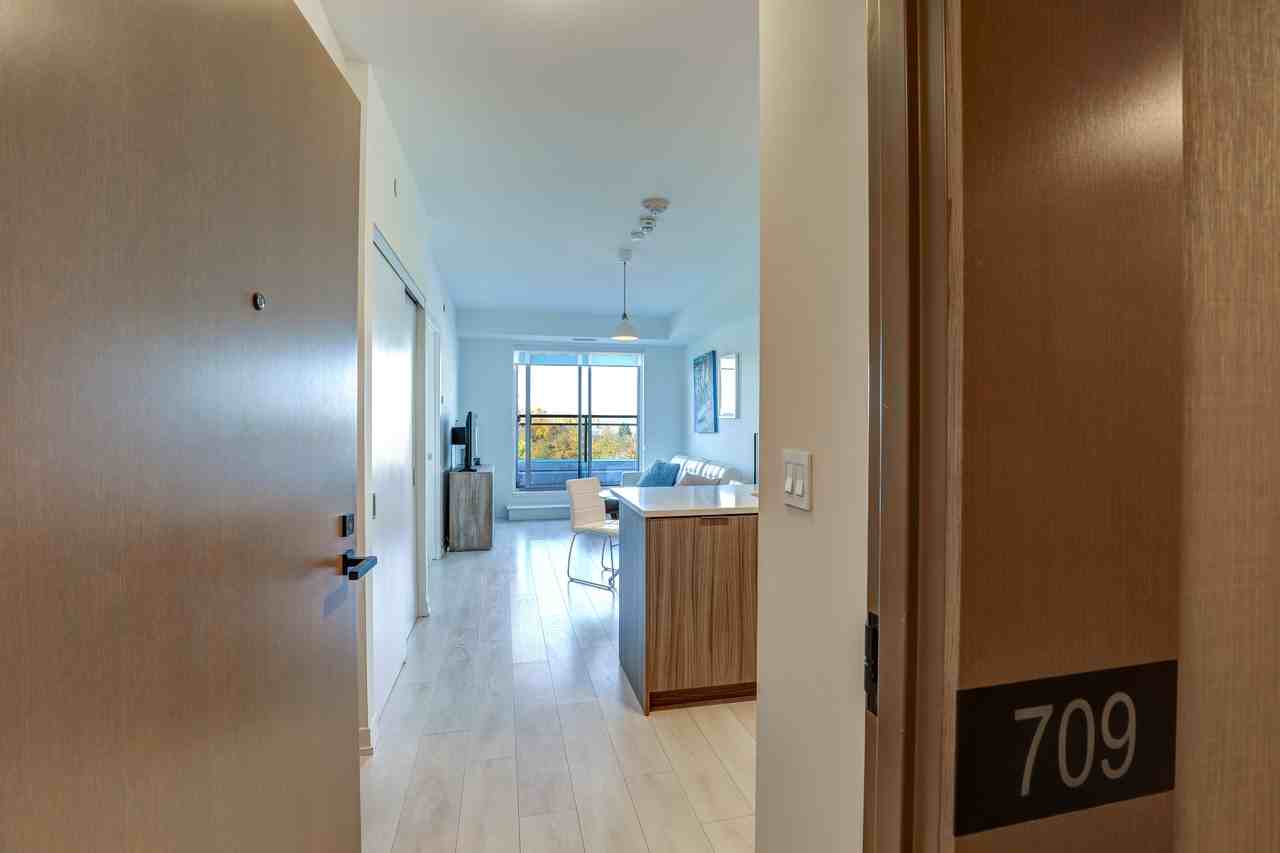 223 Saint Clair Avenue West #709 - Photo 3 of 28