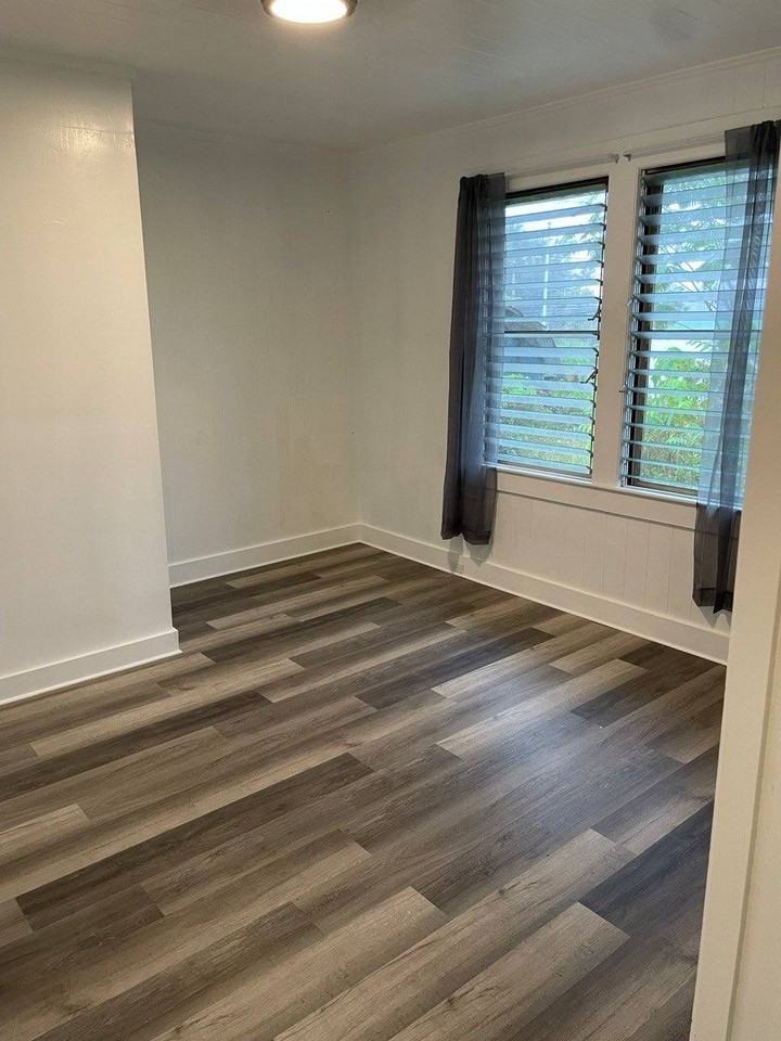 1.5.011.020: 15 - Photo 2 of 29