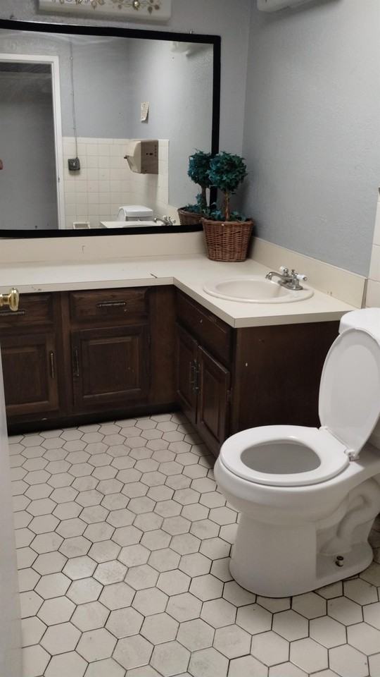 1884 Dean Road - Photo 4 of 16