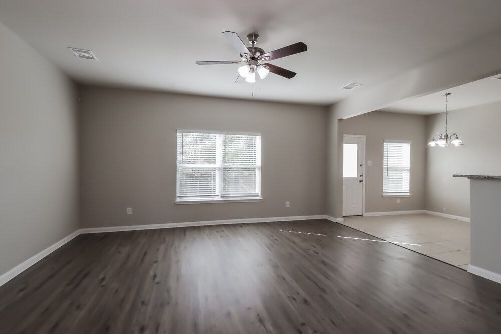 7670 Dragon Pearls Ln - Photo 4 of 17