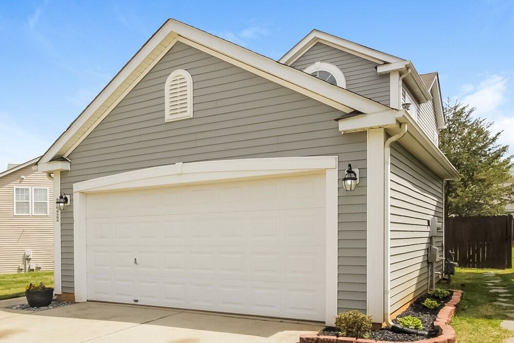 1422 Majestic Meadow Dr - Photo 4 of 17
