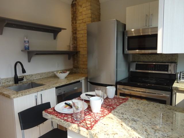 33 Connaught Avenue - Photo 7 of 19