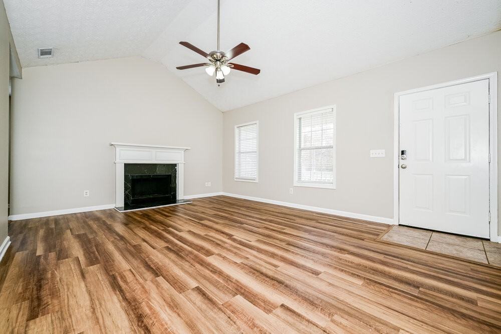 245 Long Creek Dr - Photo 4 of 16