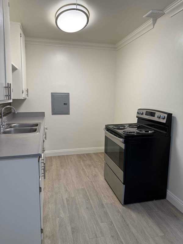 8820 Topanga Canyon Blvd