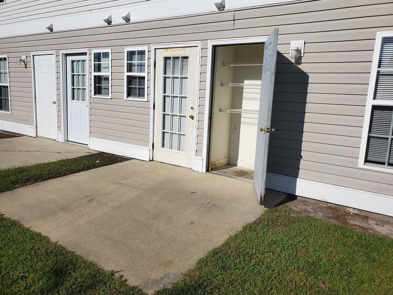 117 John Ct - Photo 2 of 14