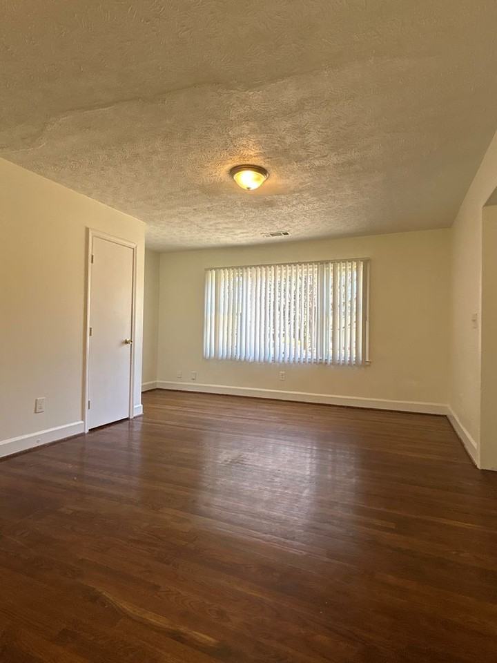 1987 Porter Pl - Photo 7 of 16