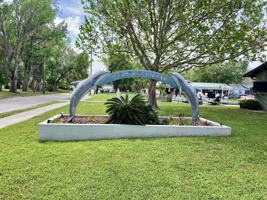 featured image of 1412 Se Paradise Ave