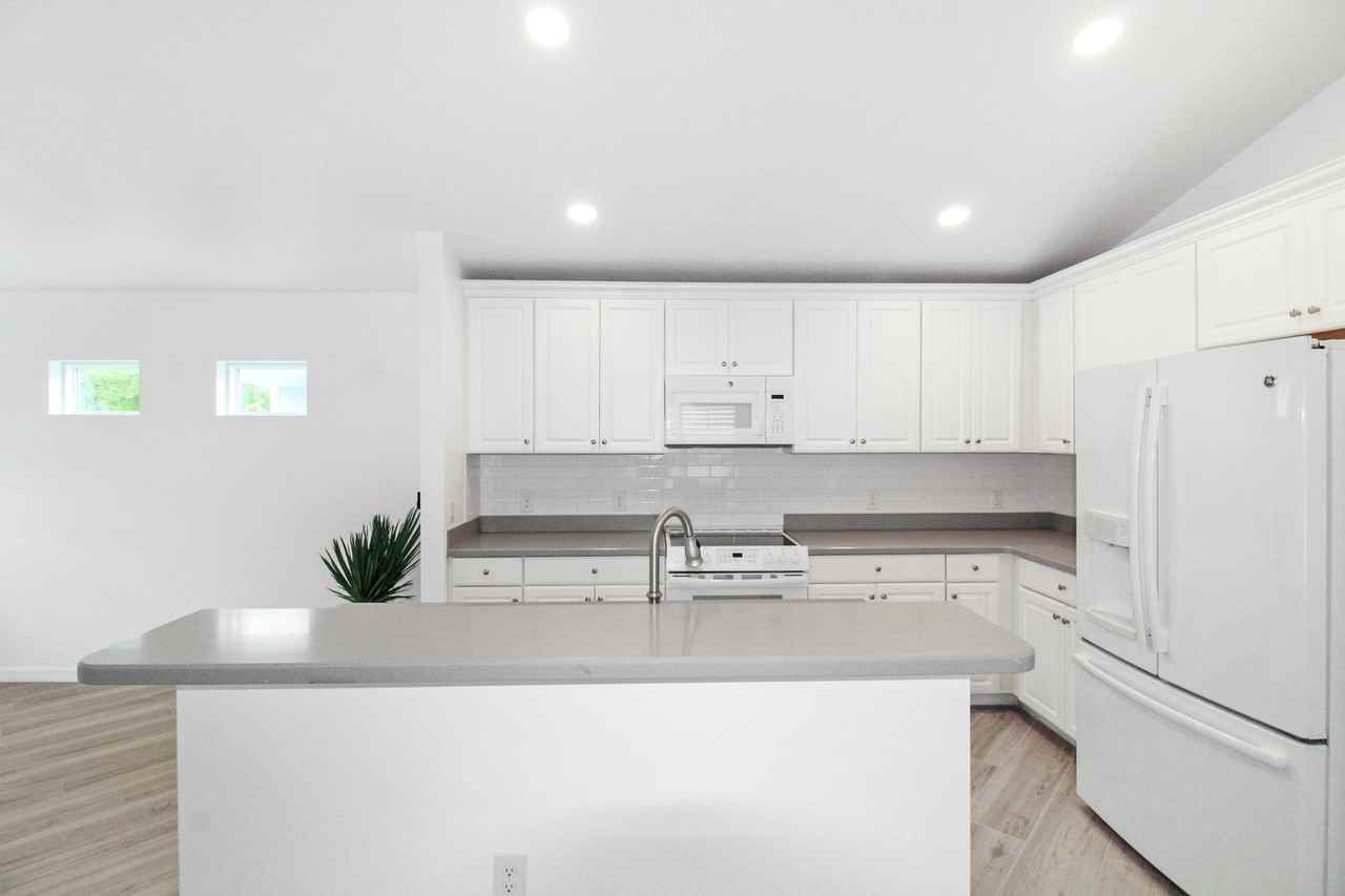 12670 Shimmering Oak Cir - Photo 4 of 12