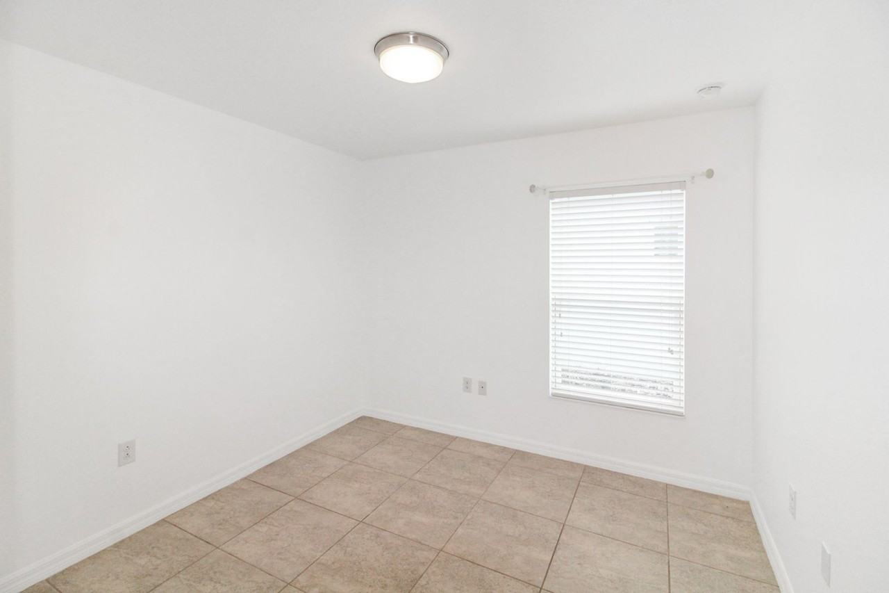 12670 Shimmering Oak Cir - Photo 7 of 12