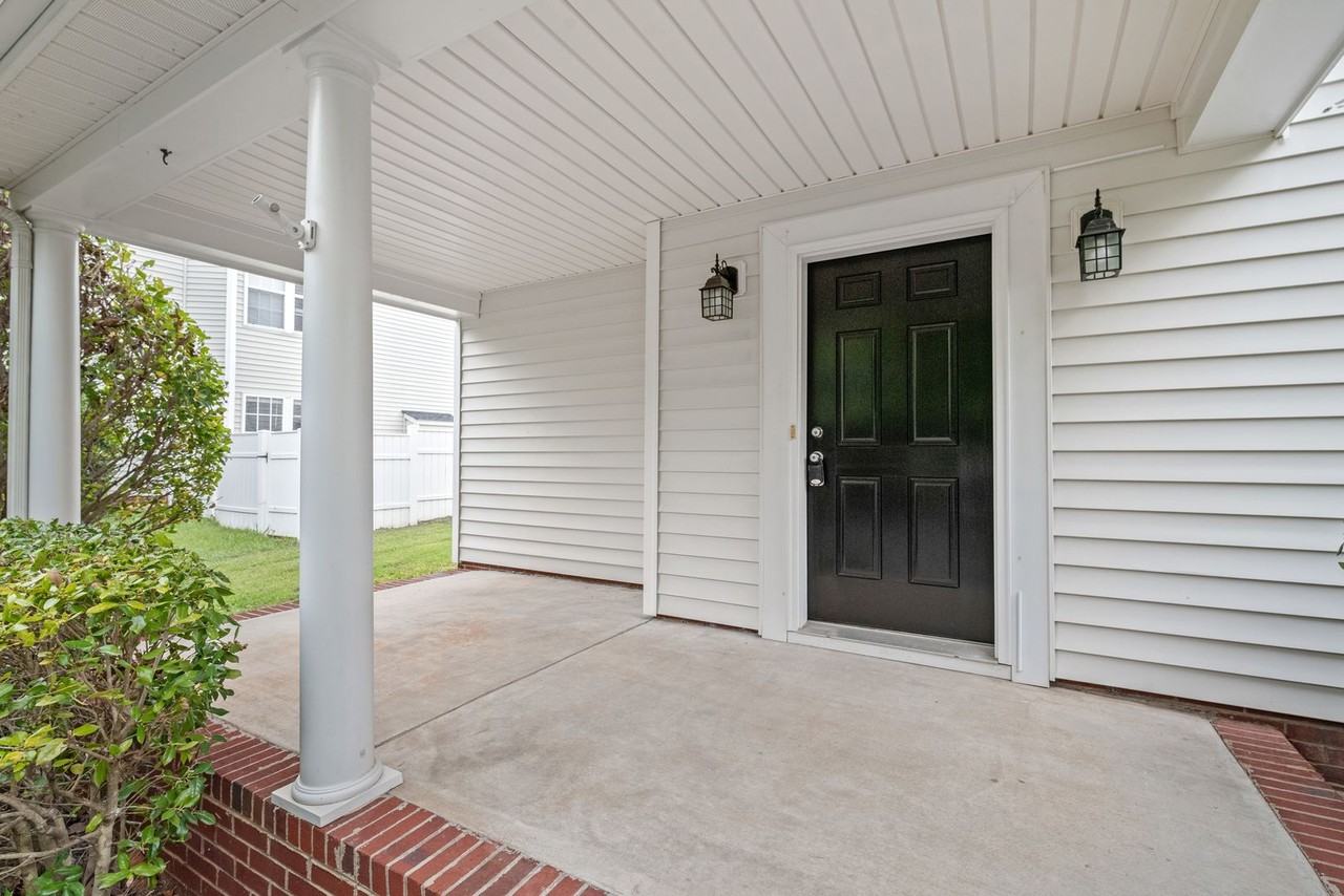 11705 Kingsley View Dr - Photo 3 of 33