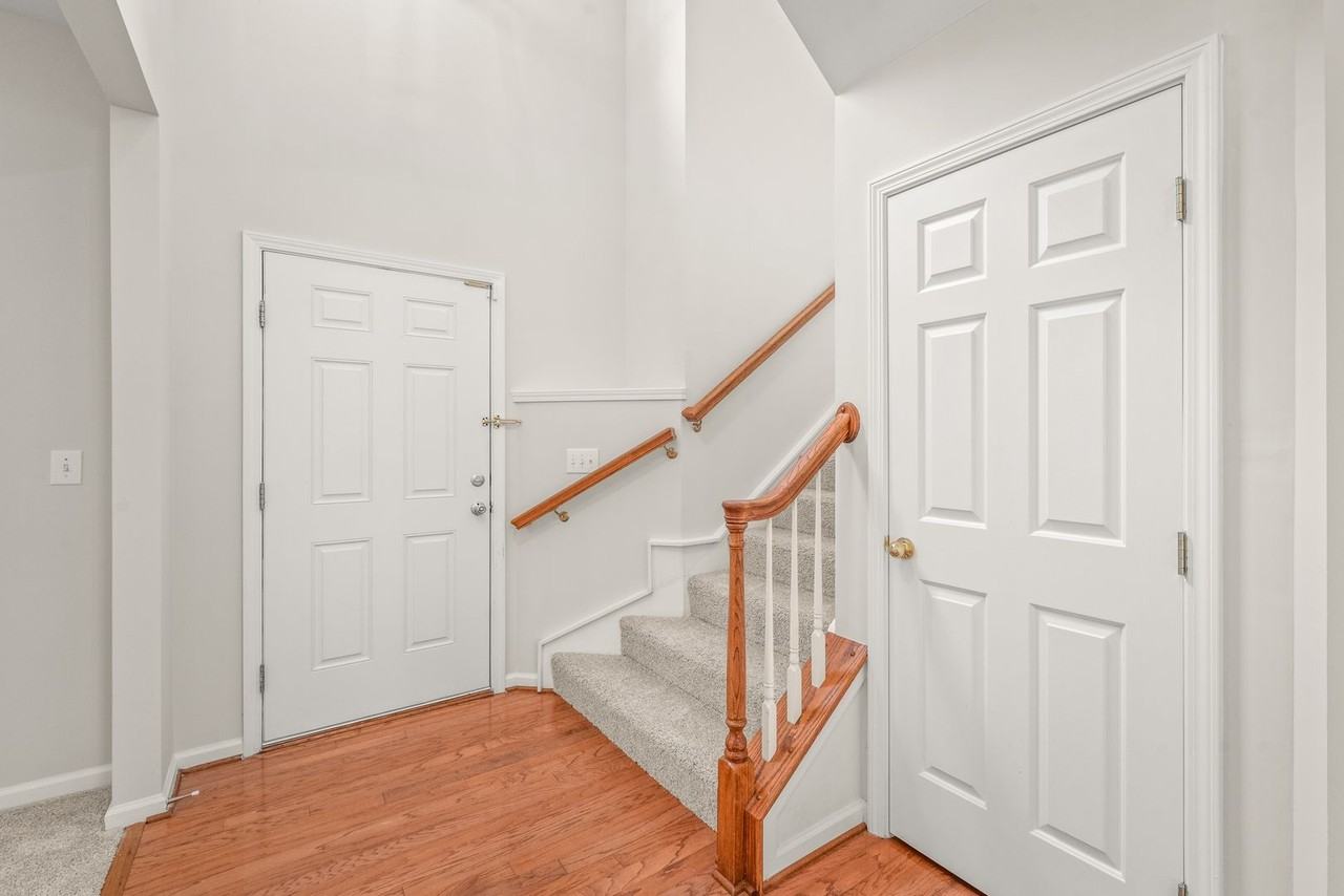 11705 Kingsley View Dr - Photo 5 of 33