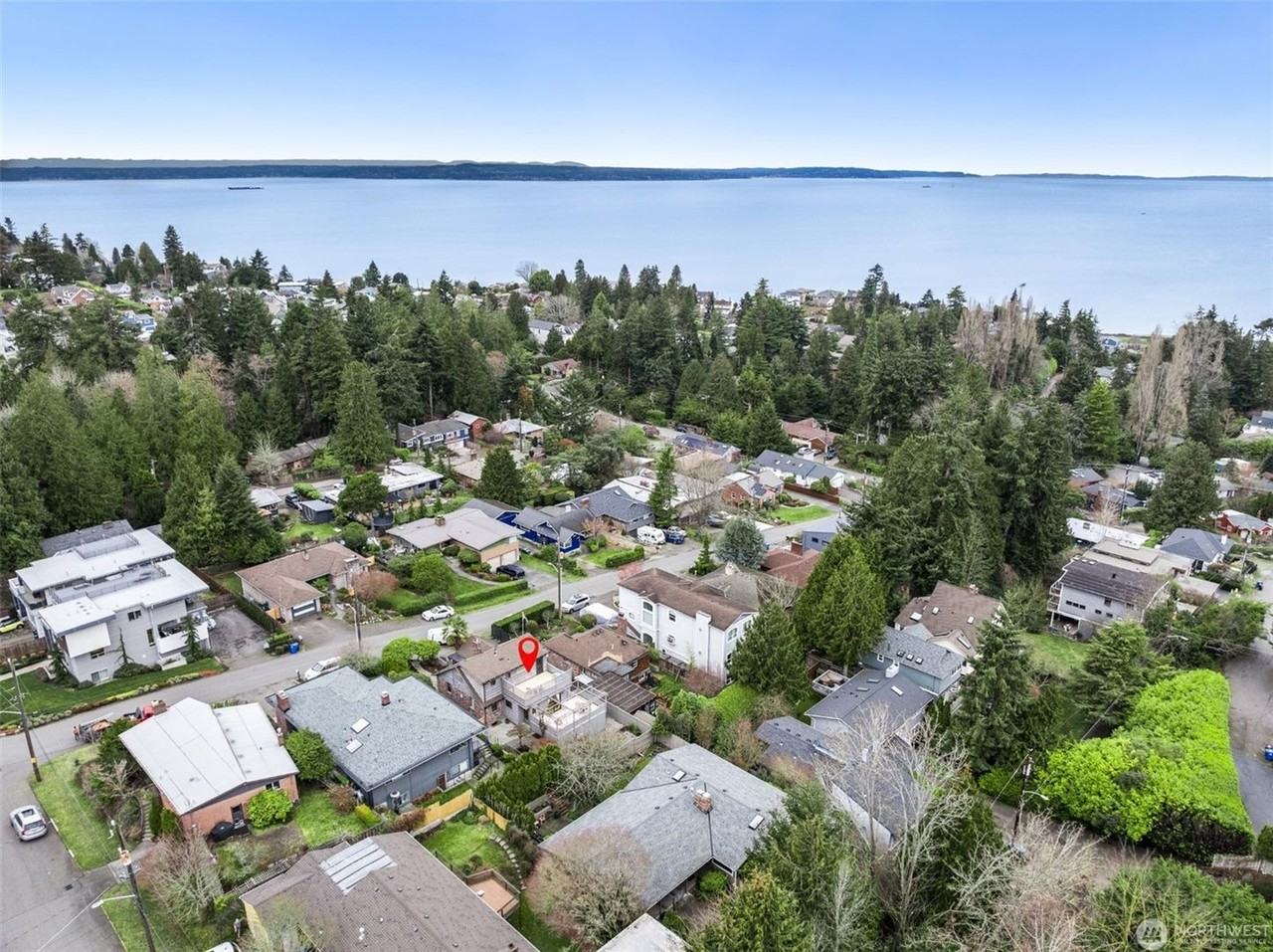 9212 26th Ave Nw - Photo 2 of 37