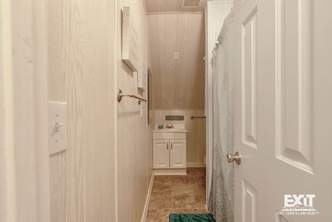 132 Holly Hall Rd - Photo 6 of 34