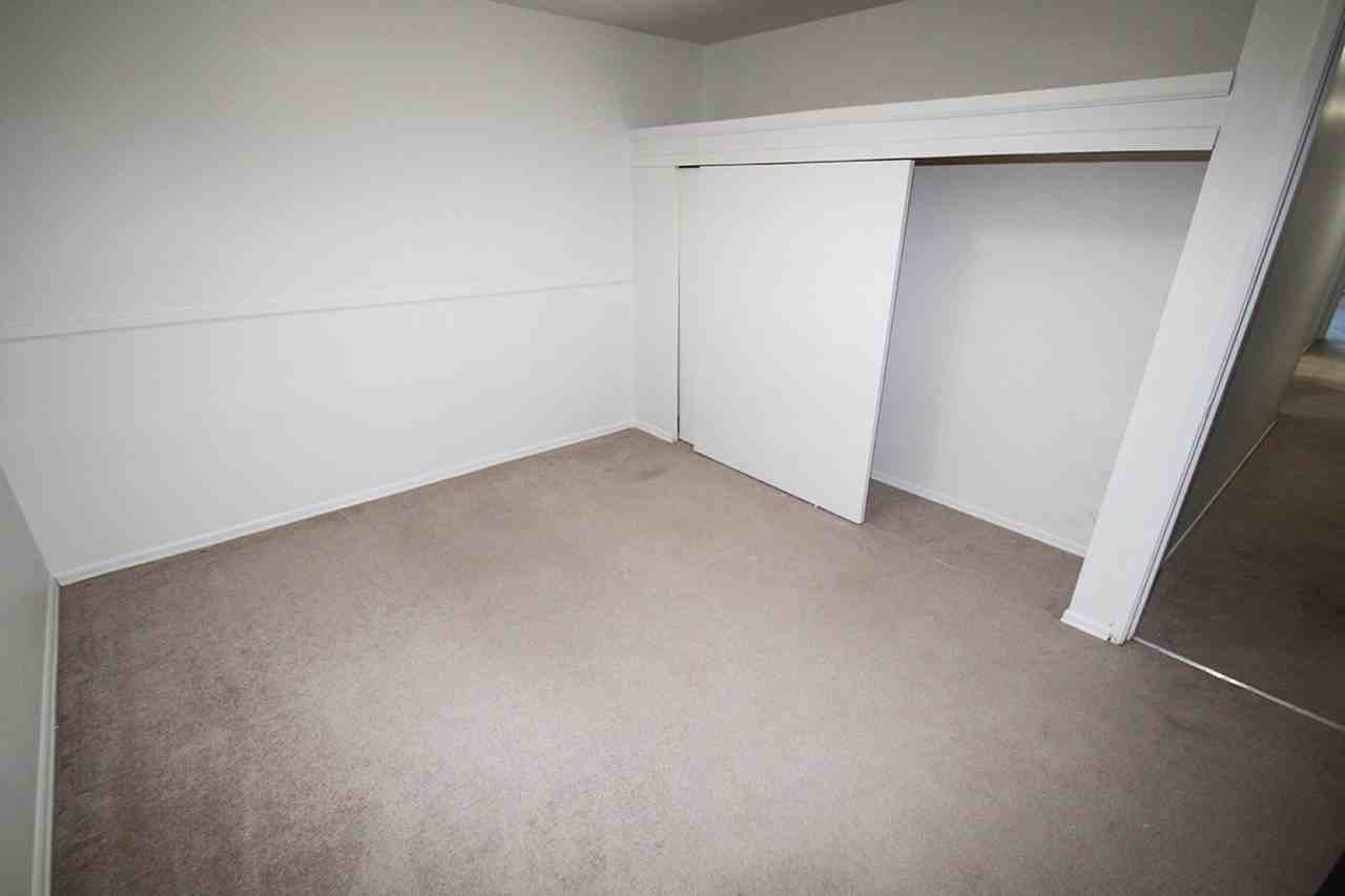 5112 Ravenna Apartments - Photo 7 of 23