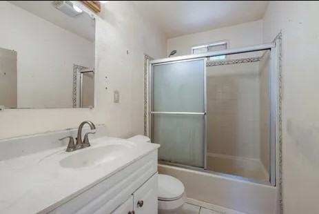 1223 Santiago St #1 - Photo 6 of 15