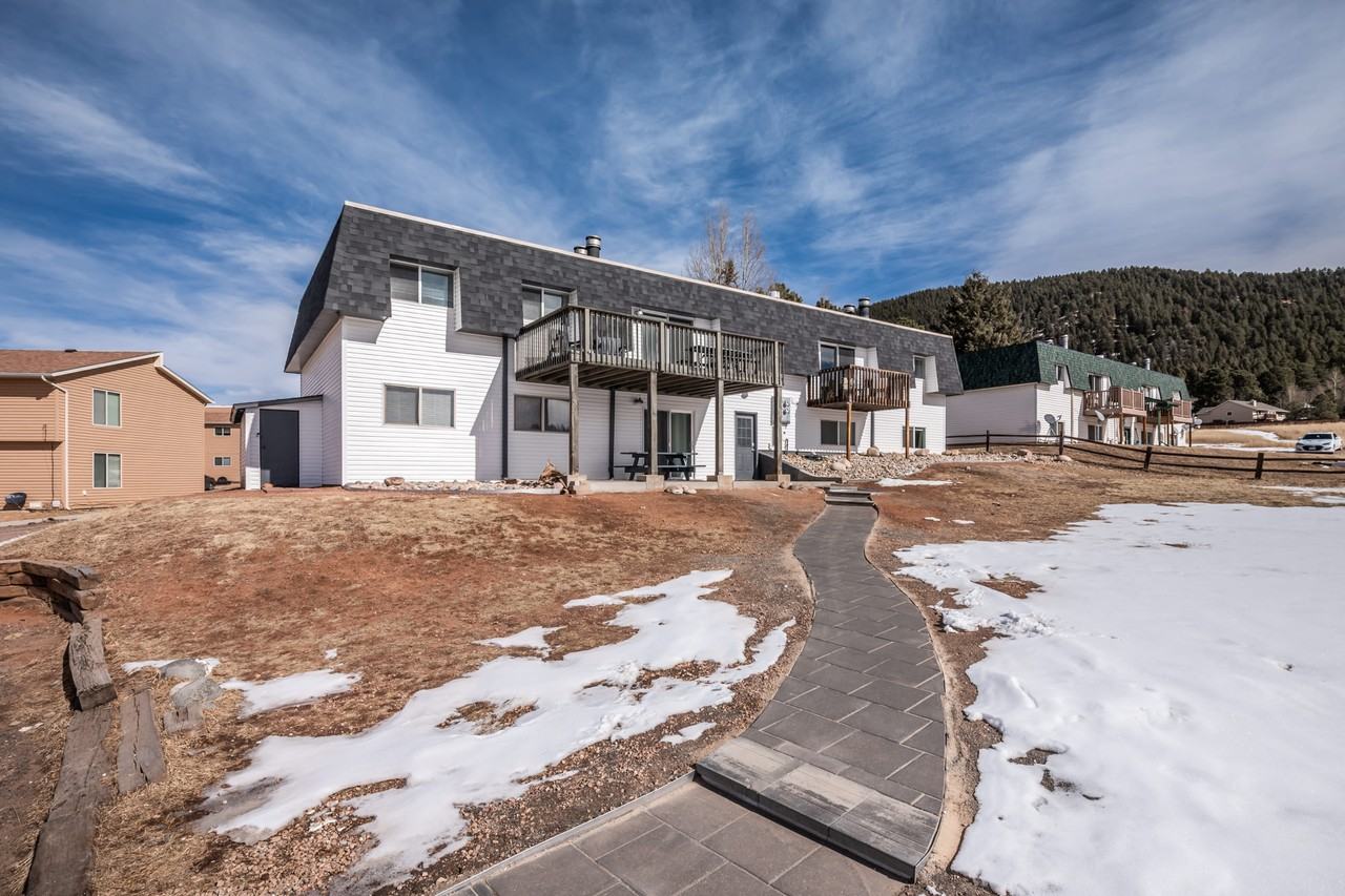 400 Mountain View Place #2