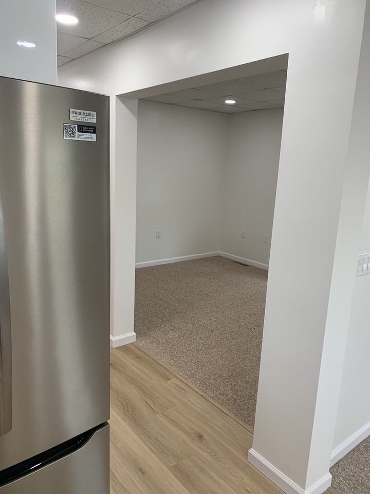 190 Westbrook Rd #2A - Photo 6 of 12