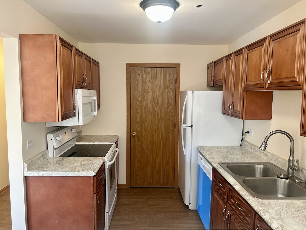 1362 Cunat Ct #1D - Photo 2 of 6