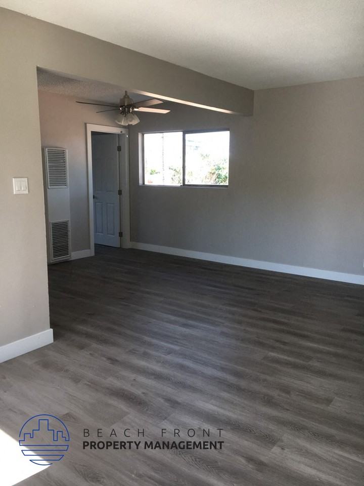 141 E. Wakefield Ave. - Photo 3 of 11