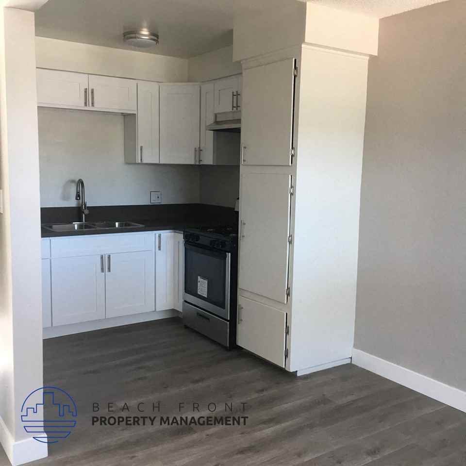 141 E. Wakefield Ave. - Photo 5 of 11