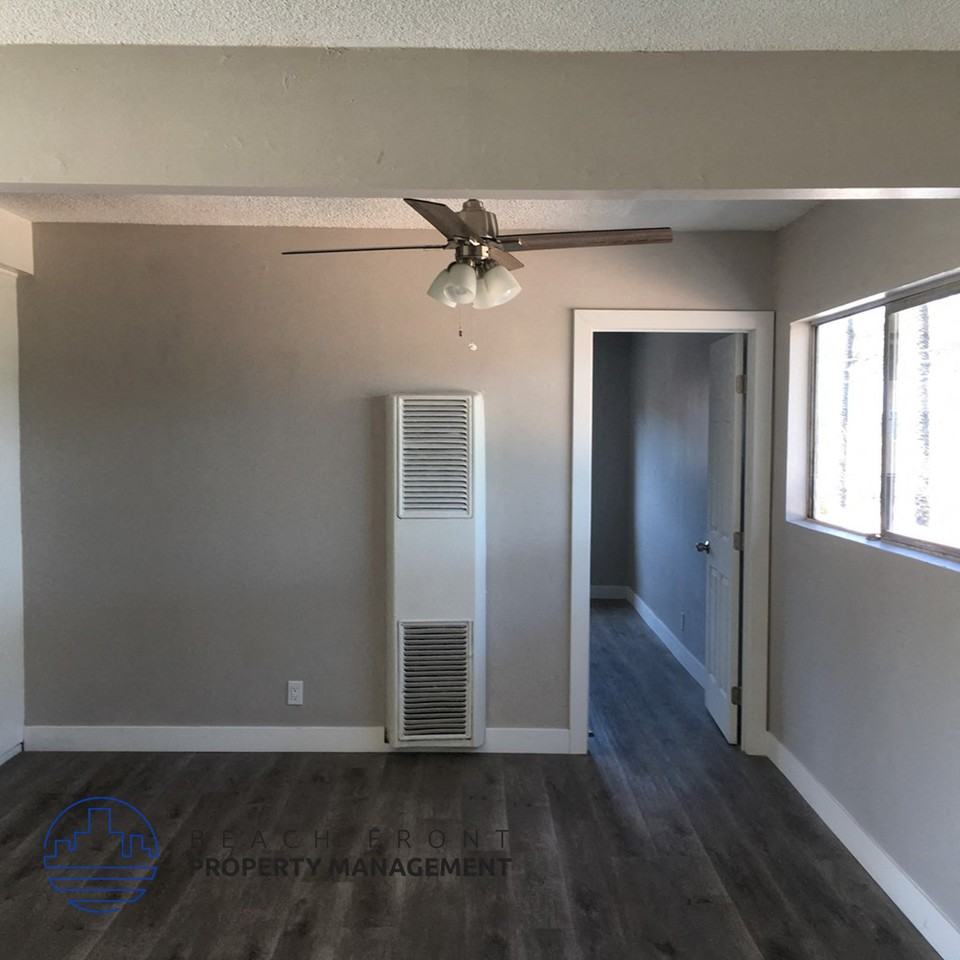 141 E. Wakefield Ave. - Photo 6 of 11