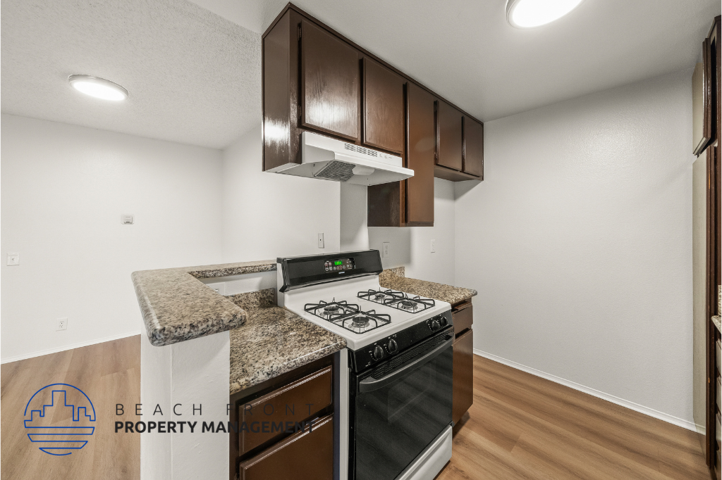 2065 Magnolia Ave. - Photo 5 of 22