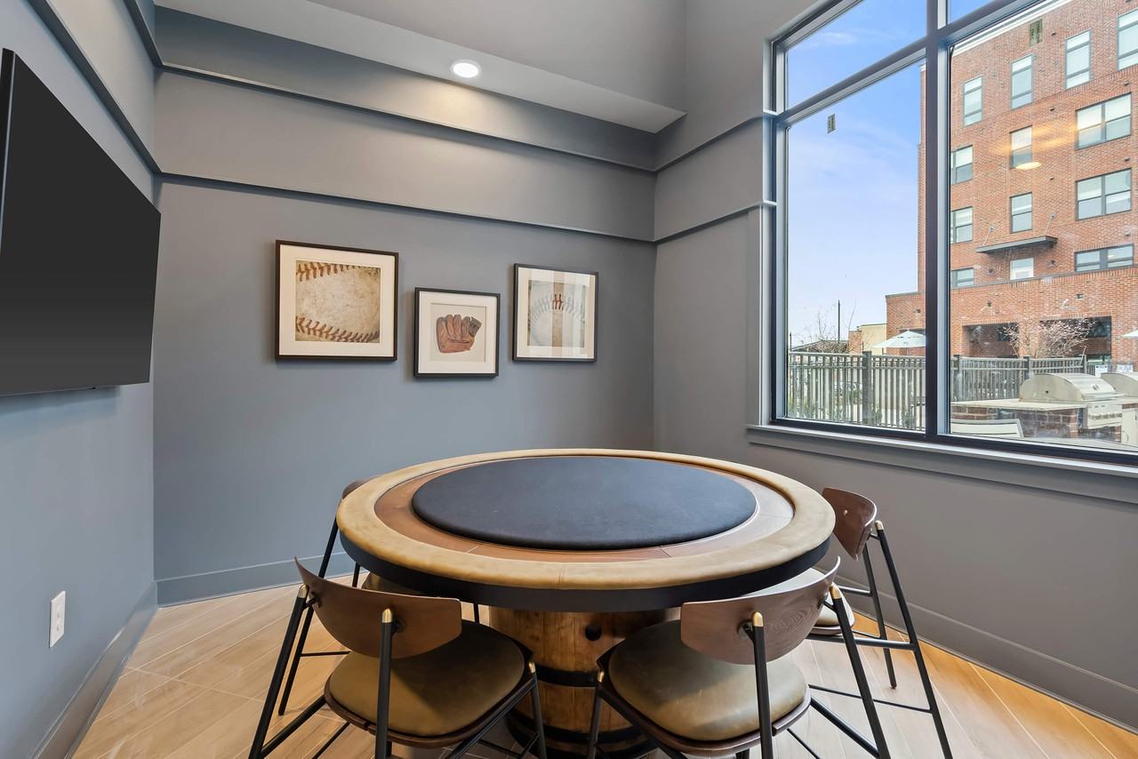 408 Jackson - Photo 4 of 40