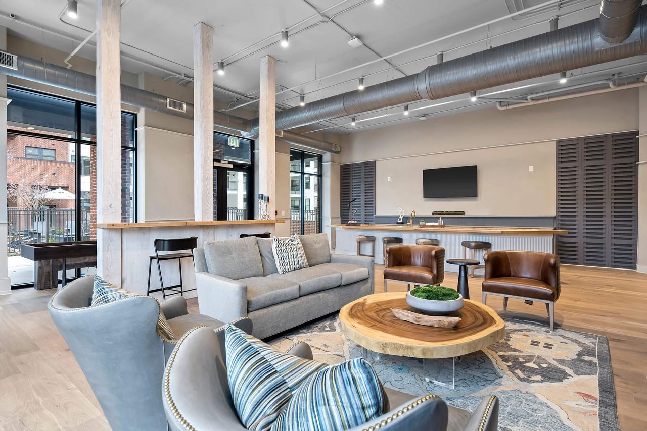 408 Jackson - Photo 7 of 40