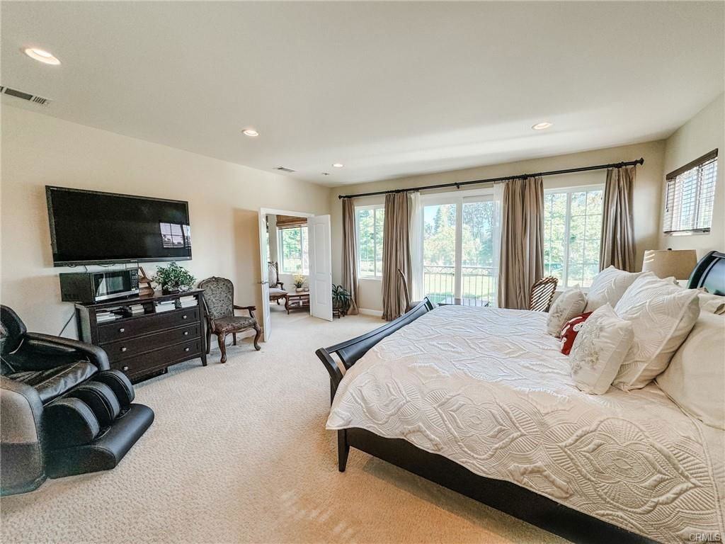 1 Mann St - Photo 3 of 8